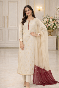 Elegant Ivory Suit with Dual-Tone Dupatta