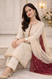 Elegant Ivory Suit with Dual-Tone Dupatta