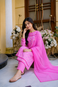 Sweet pink 3 piece suit
